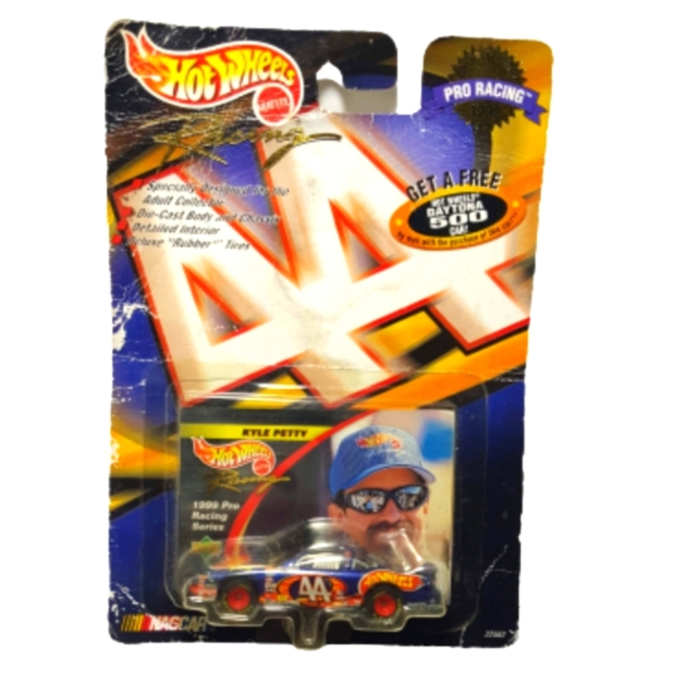 1999 Hot Wheels #44 Kyle Petty 1:64 Scale Diecast Collectable Car